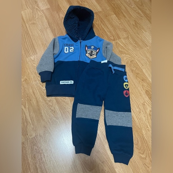 Nickelodeon Other - Chase Paw Patrol Blue and Gray Jogger Set with Patches(Size 3T)